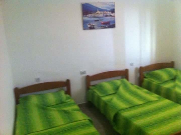 Rooms Sijak بار المظهر الخارجي الصورة