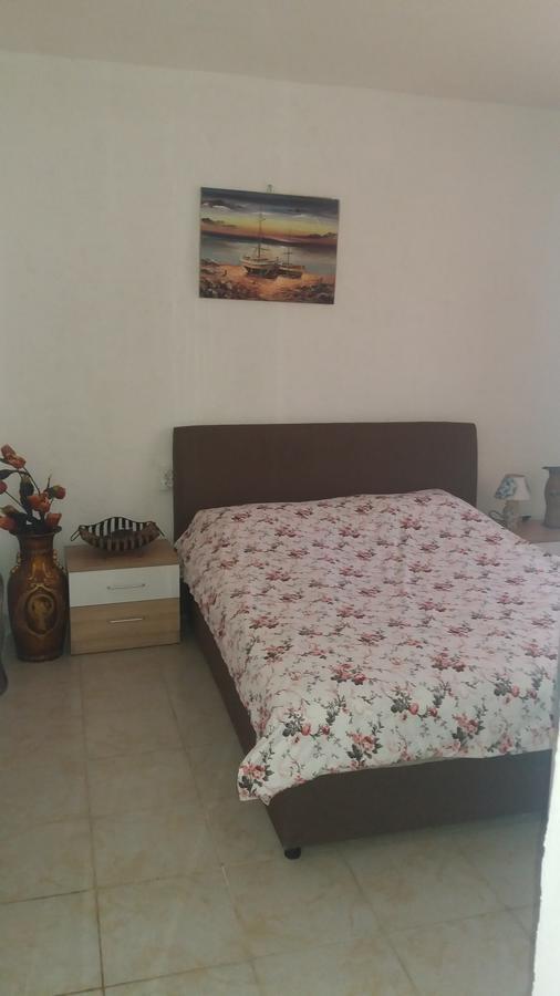 Rooms Sijak بار المظهر الخارجي الصورة
